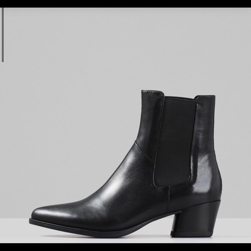 Vagabond Lara Chelsea boots